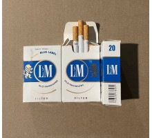 Цигарки з фільтром в пачці L&M Blue