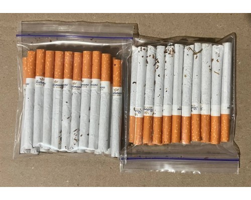 Цигарки з фільтром в Rothmans (фабричні цигарки в зіп пакеті)